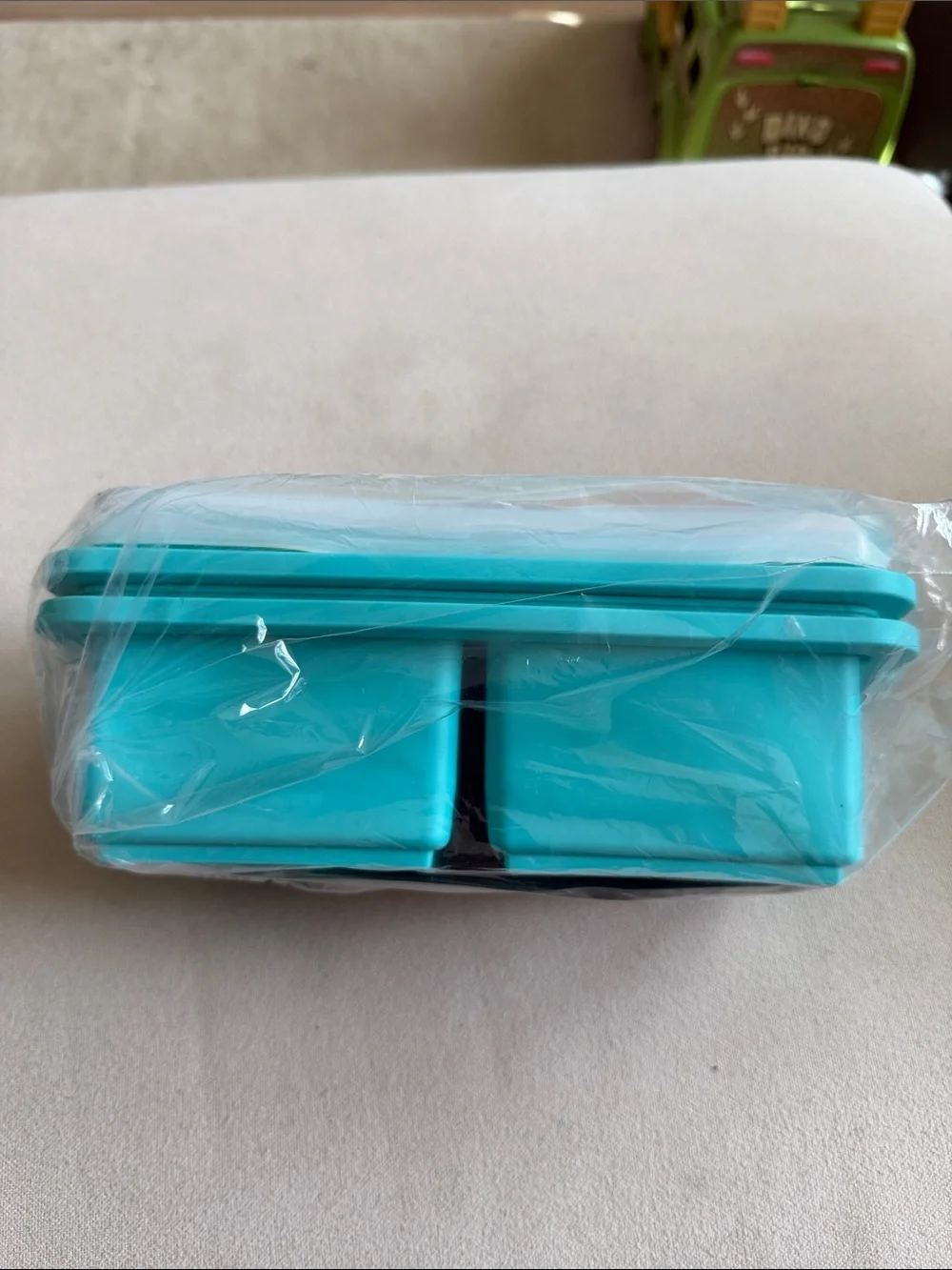 Teal Silicone Freezer Tray - 2 Cup (500ml)